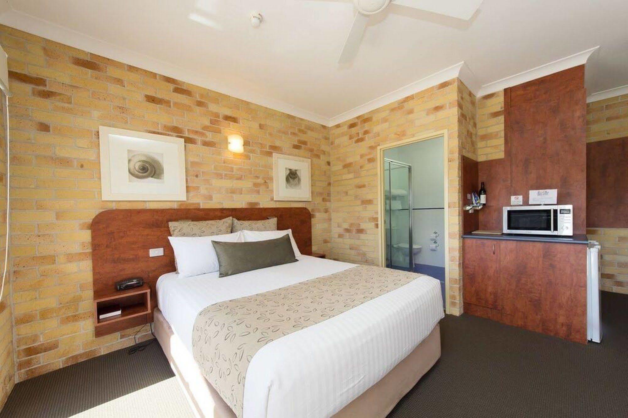 Yamba Beach Motel Buitenkant foto